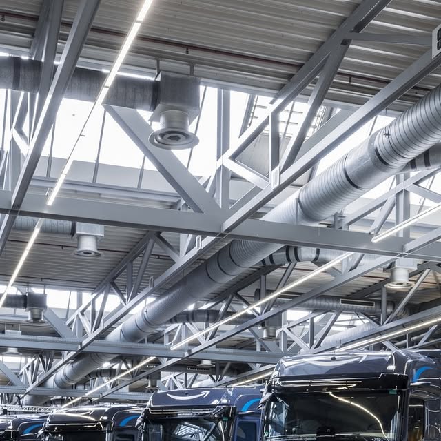 Amazon reforça frota na Alemanha com mais 50 caminhões elétricos Mercedes-Benz eActros 600